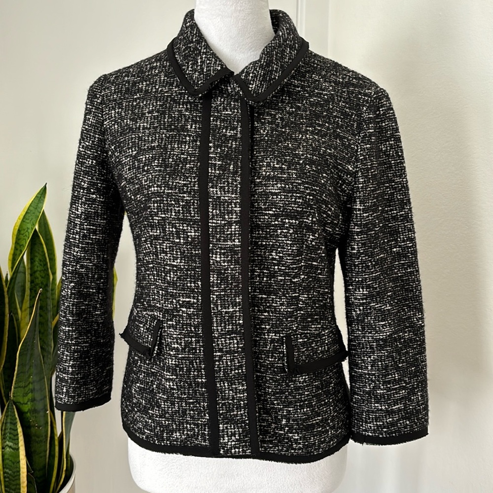 Ann Taylor Tweed Blazer size 4
